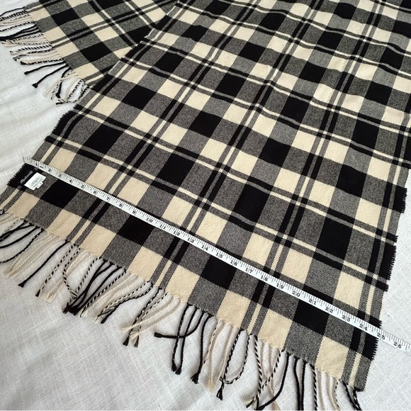 •Madewell Wool Blend Fringed Shawl Oversized Scarf 25”x78”… - Picture 8 of 10